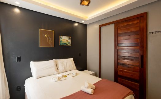 Quarto Triplo do Milos Hotel — vista geral
