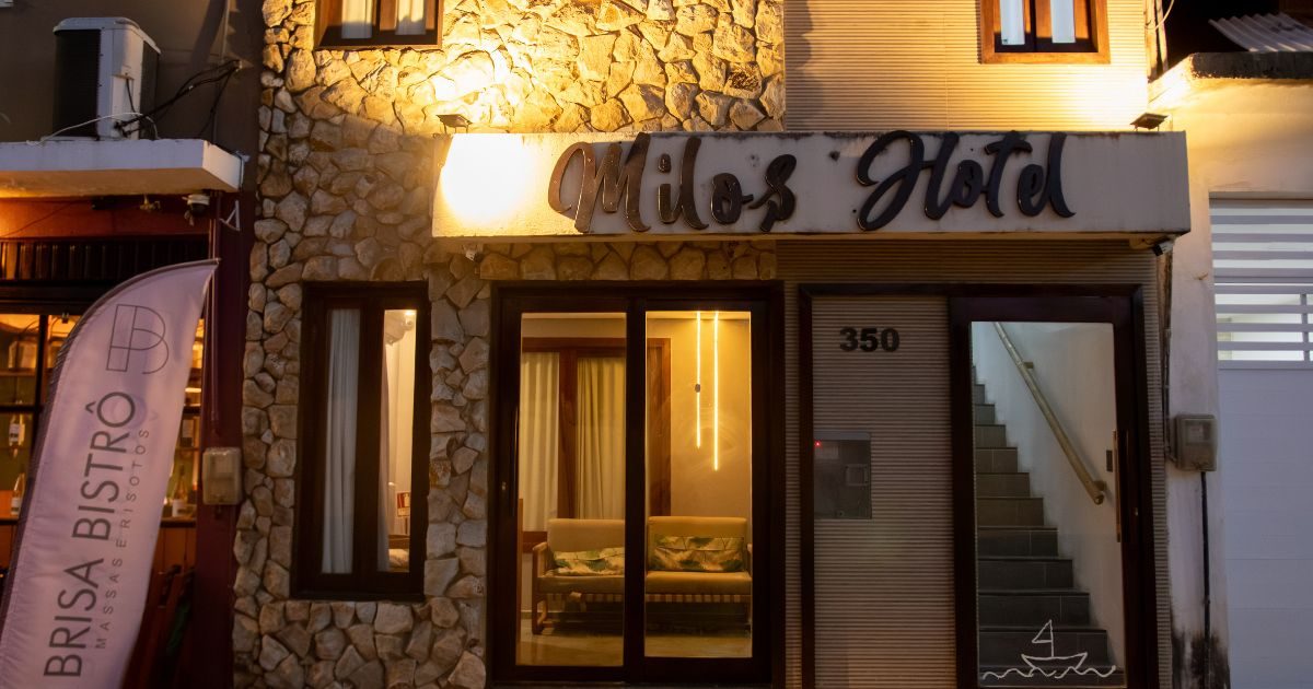 Fachada do Milos Hotel Icaraizinho, em Icaraí de Amontada